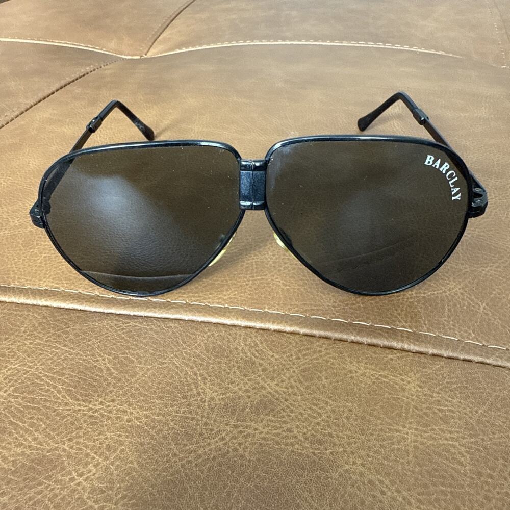 Vintage Barclay Foldable Aviator Style Sunglasses Black Frame Gray Lenses